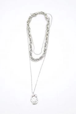 STORETS Avery Bold Layered Necklace