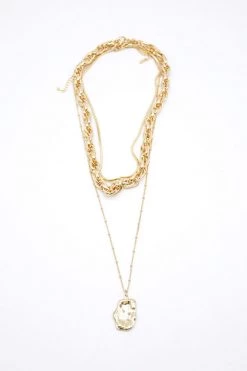 STORETS Avery Bold Layered Necklace