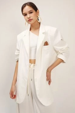 STORETS Influencer Brianna Oversized Handkerchief Blazer