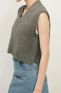STORETS CLOTHING Alice Fuzzy Knit Vest
