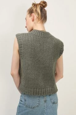 STORETS CLOTHING Alice Fuzzy Knit Vest