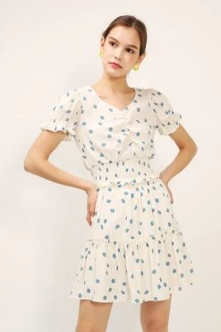 STORETS SALE CLOTHING Kelly Daisy Printed Smocked Top