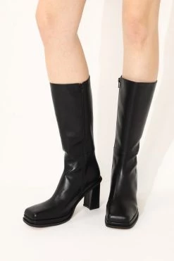 STORETS Kinsley Square Toe Boots ACCESSORIES