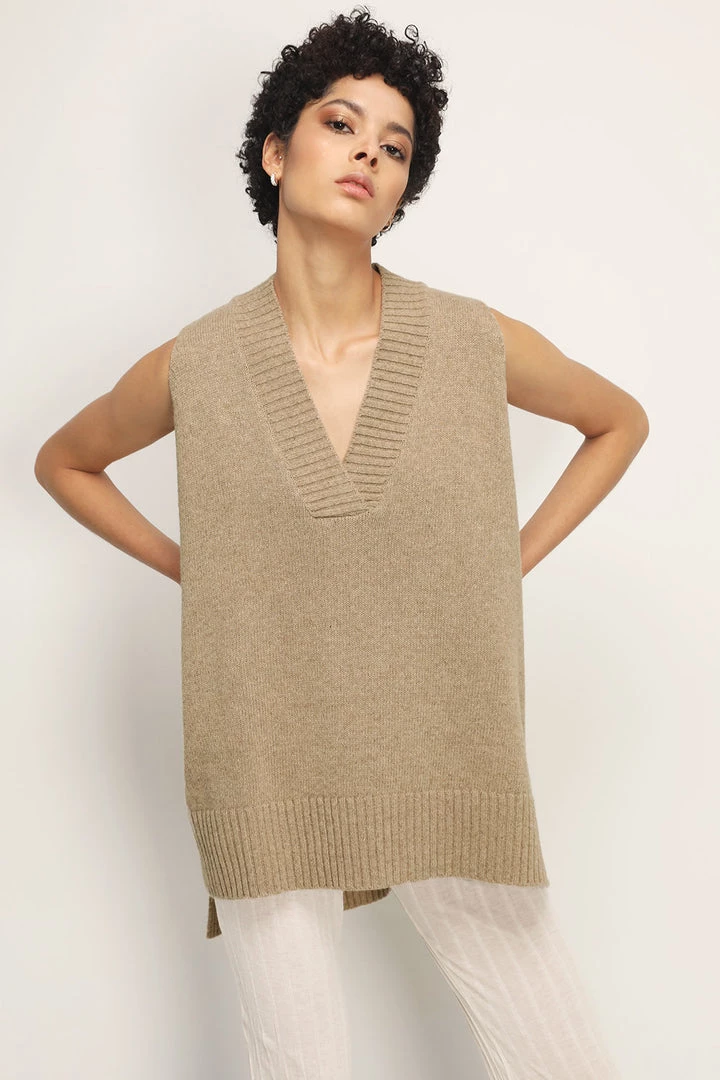 STORETS Influencer Lyla Oversized Knit Vest Knitwear