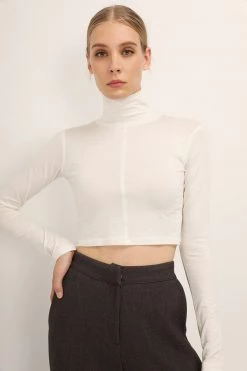 STORETS SALE Mila High Neck Crop Top