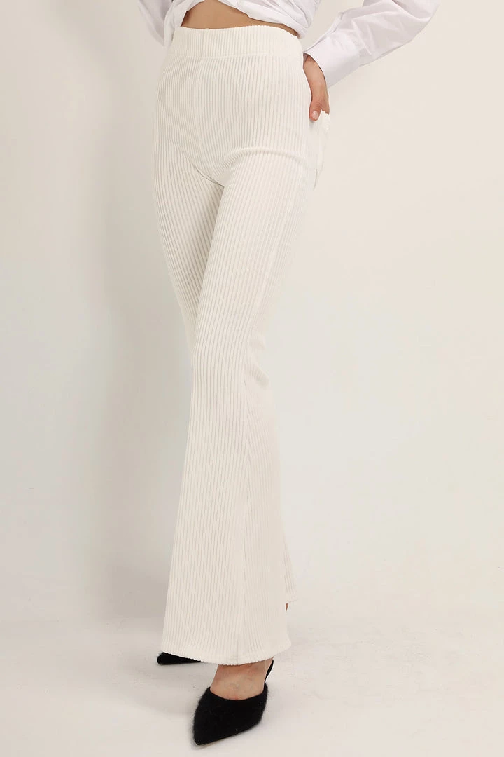 STORETS CLOTHING Claire Bootcut Cord Pants