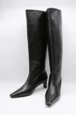 STORETS Slim Fit Pointed Toe Boots