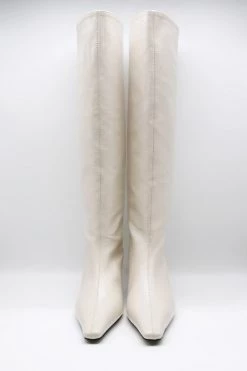 STORETS Slim Fit Pointed Toe Boots