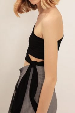 STORETS Paige Asymmetric Crop Top