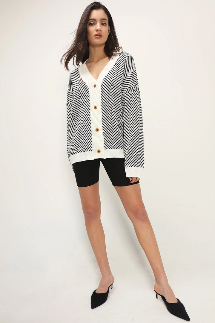STORETS Influencer Danna Herringbone Printed Cardigan