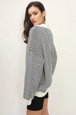 STORETS Influencer Danna Herringbone Printed Cardigan