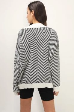 STORETS Influencer Danna Herringbone Printed Cardigan