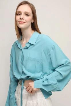 STORETS Stella Slit Back Crop Shirt CLOTHING