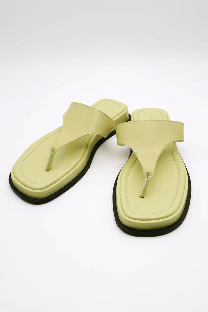 STORETS Pleather Toe Thong Sandals