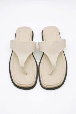 STORETS Pleather Toe Thong Sandals