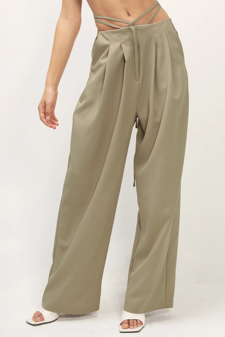 STORETS Influencer Talia Wide Leg Pintuck Pants Trousers