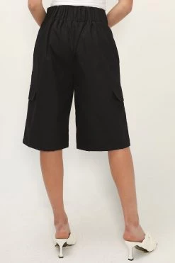 STORETS Sabrina Eyelet Cargo Shorts CLOTHING