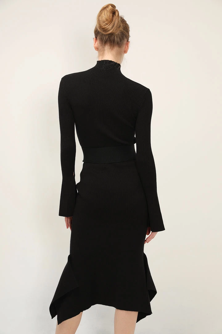 STORETS Mia Belted Ruffle Knit Dress