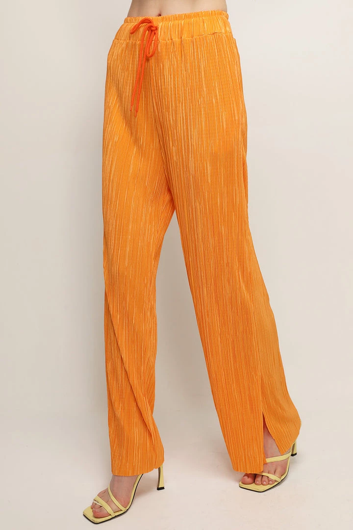 STORETS Influencer Peyton Crinkled Pleated Pants