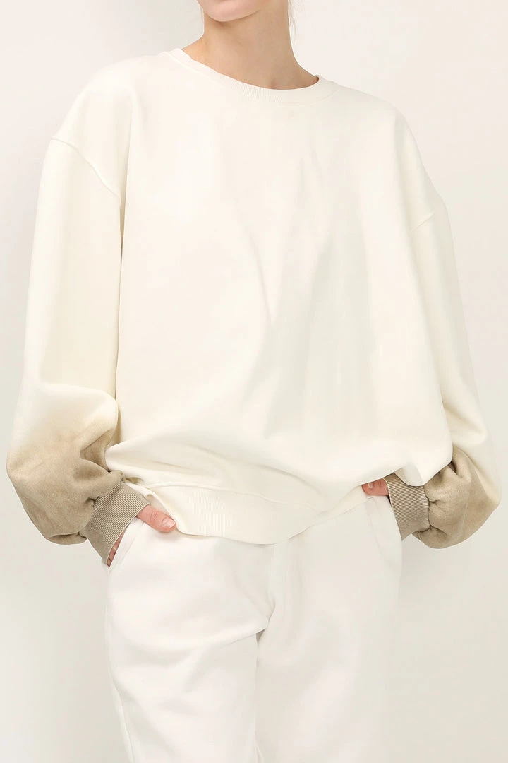 STORETS CLOTHING Ava Oversized Gradient Sweatshirt