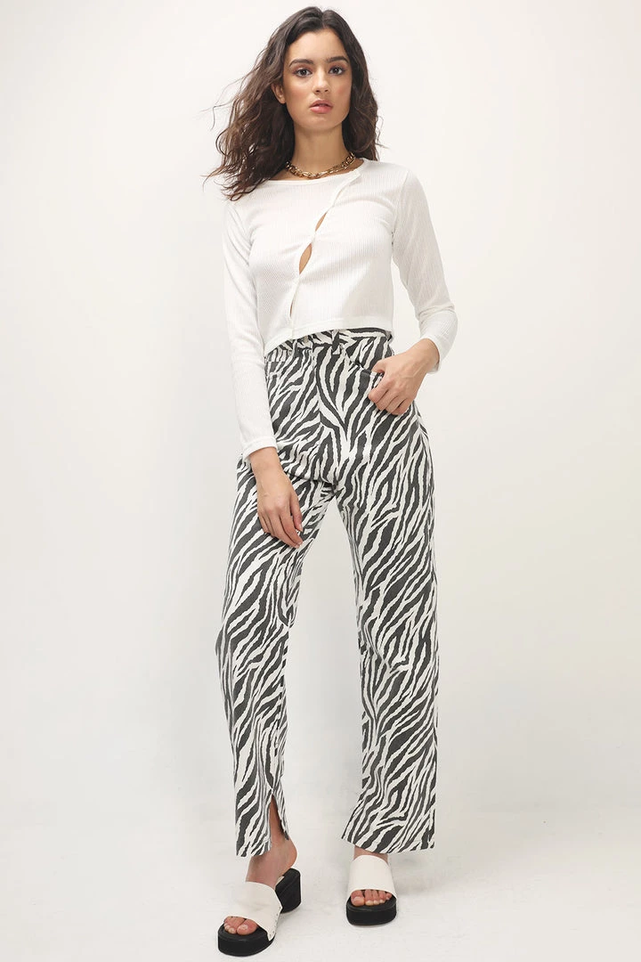 STORETS CLOTHING Tatum Asymmetric Ribbed Cardigan