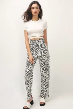 STORETS CLOTHING Ariyah Cropped Tie Waist Top