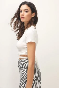 STORETS CLOTHING Ariyah Cropped Tie Waist Top