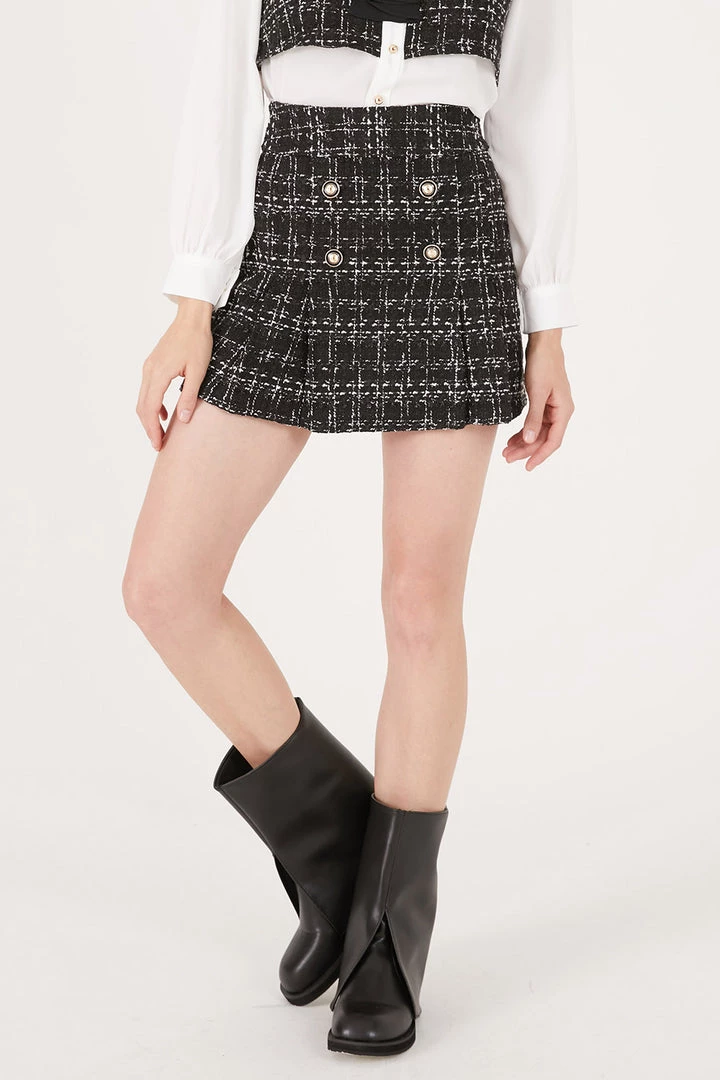 STORETS CLOTHING Violet Gold Button Tweed Skort