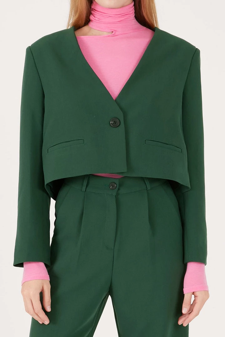 STORETS Influencer Reese Collarless Cropped Blazer