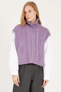 STORETS Daisy Turtle Neck Cable Knit Vest CLOTHING