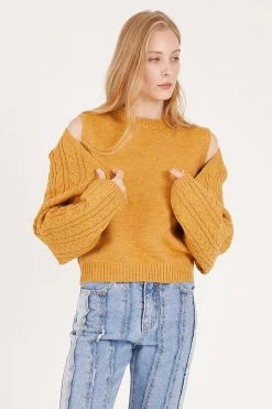 STORETS CLOTHING Melany Cable Knit Bolero With Top Set