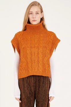 STORETS CLOTHING Daisy Turtle Neck Cable Knit Vest