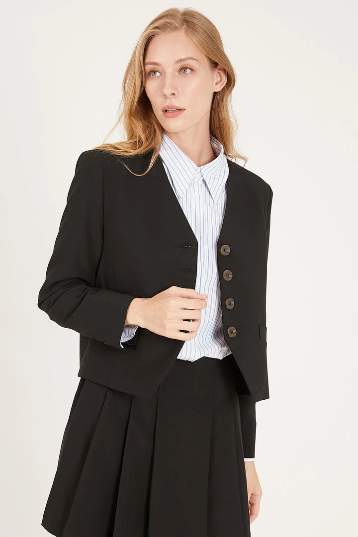 STORETS Ruby Collarless Crop Crepe Blazer