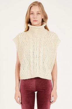 STORETS Daisy Turtle Neck Cable Knit Vest CLOTHING