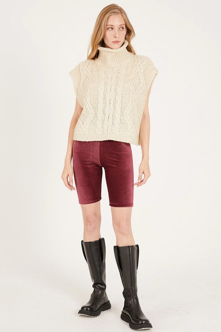 STORETS Daisy Turtle Neck Cable Knit Vest CLOTHING