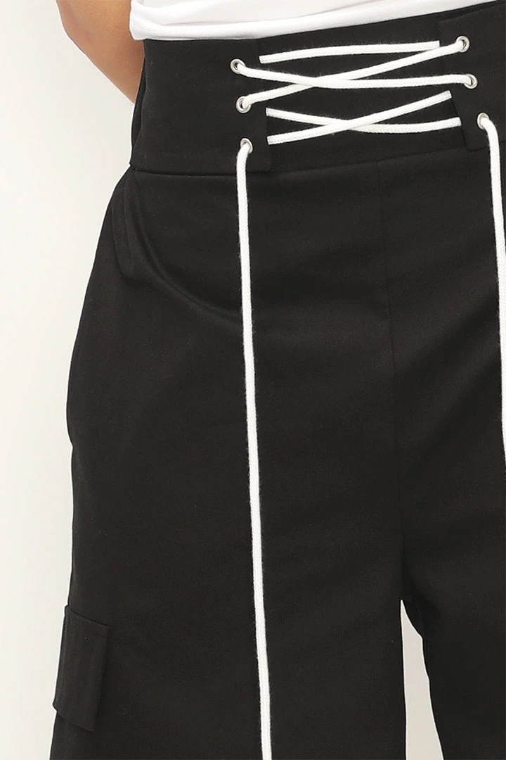 STORETS Sabrina Eyelet Cargo Shorts CLOTHING