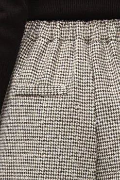 STORETS CLOTHING Nylah Houndstooth Pintuck Cuffed Pants