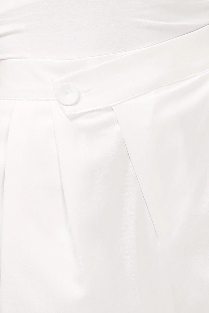 STORETS Kallie Wrapped Bermuda Shorts CLOTHING